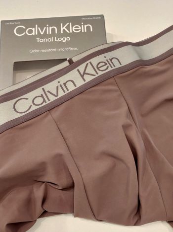 Calvin Klein Tonal Logo Low Rose Trunk Nb4089a Ohq Plum Truffle 4